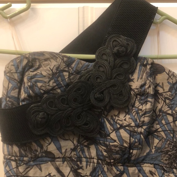 Adorable Mini - Picture 3 of 3